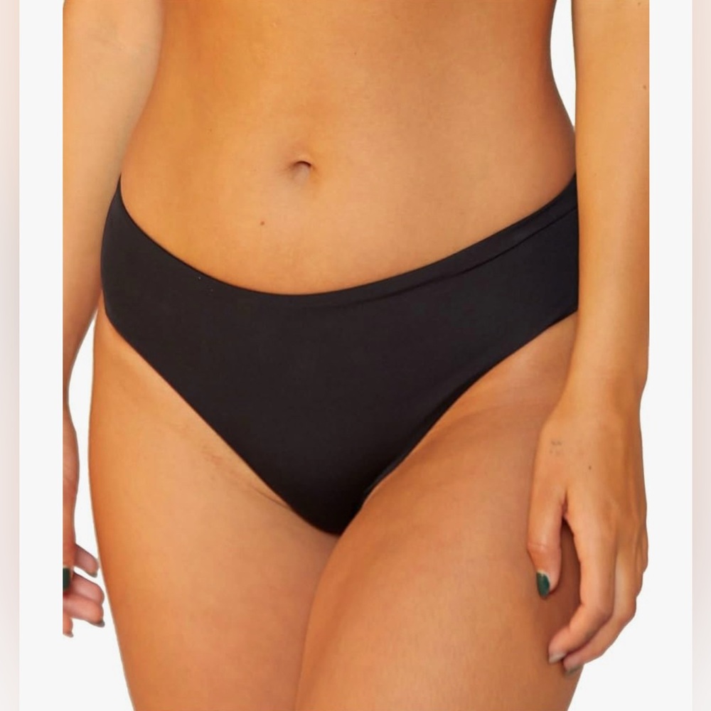 Hurley Standard Solid Full Bottom Sz XS Black NWT